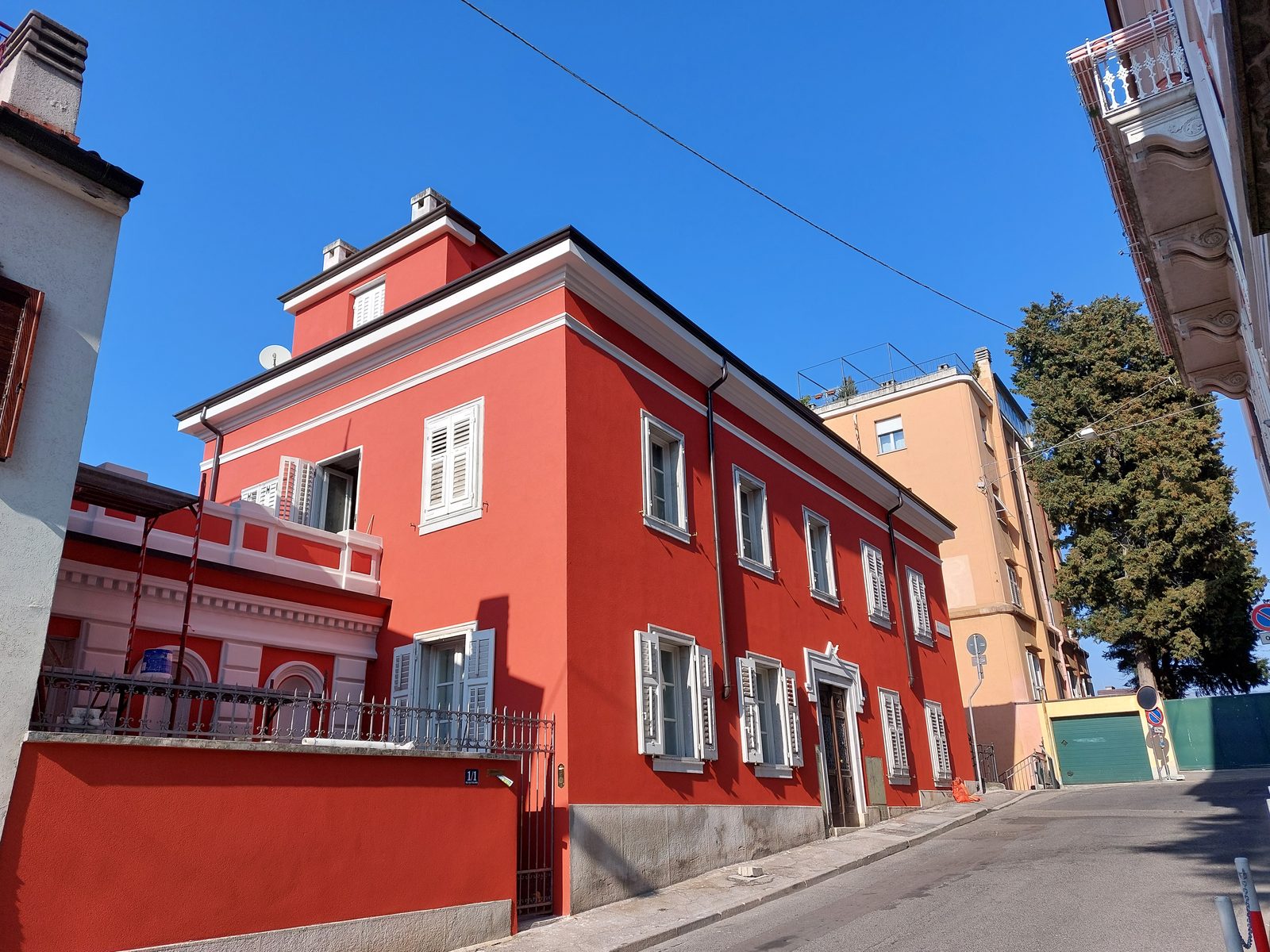 Appartamento in viale della Terza Armata 1