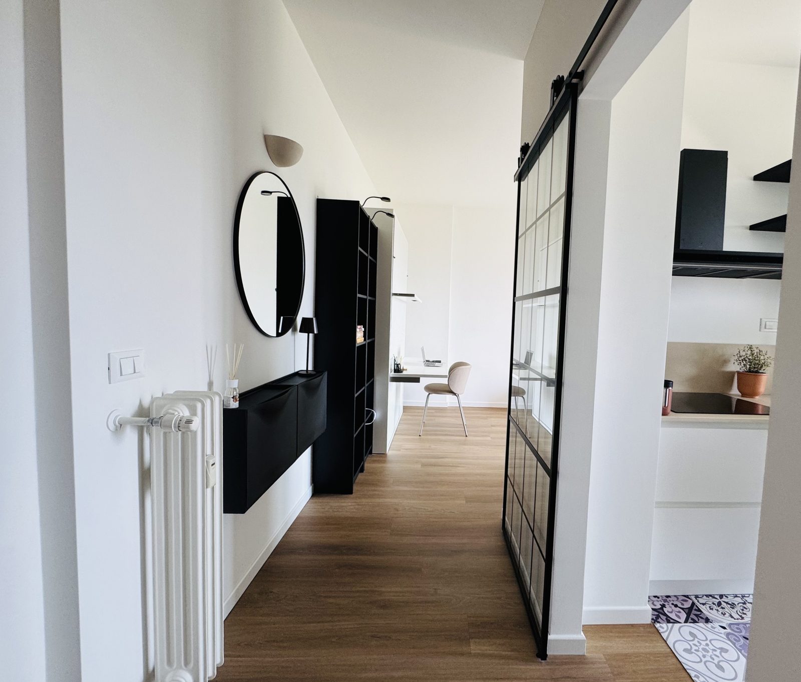SPLENDIDO MONOLOCALE PRIMO INGRESSO
