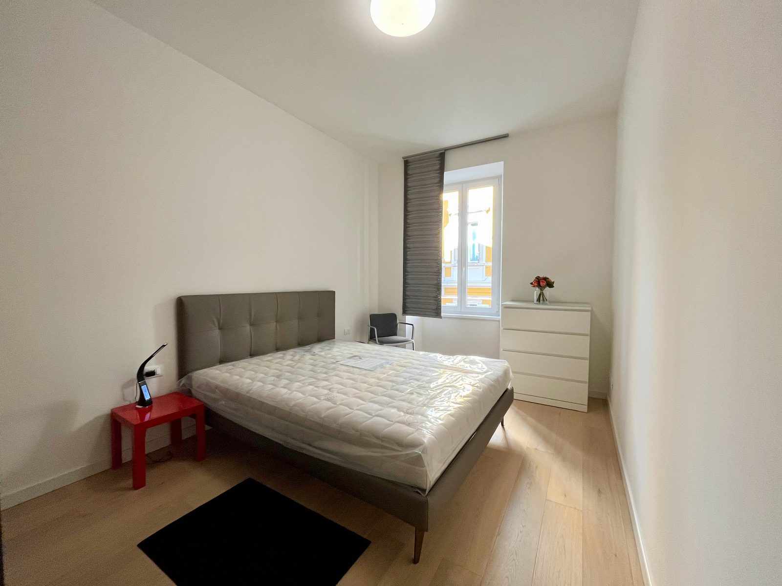 Trilocale in via Emo Tarabocchia